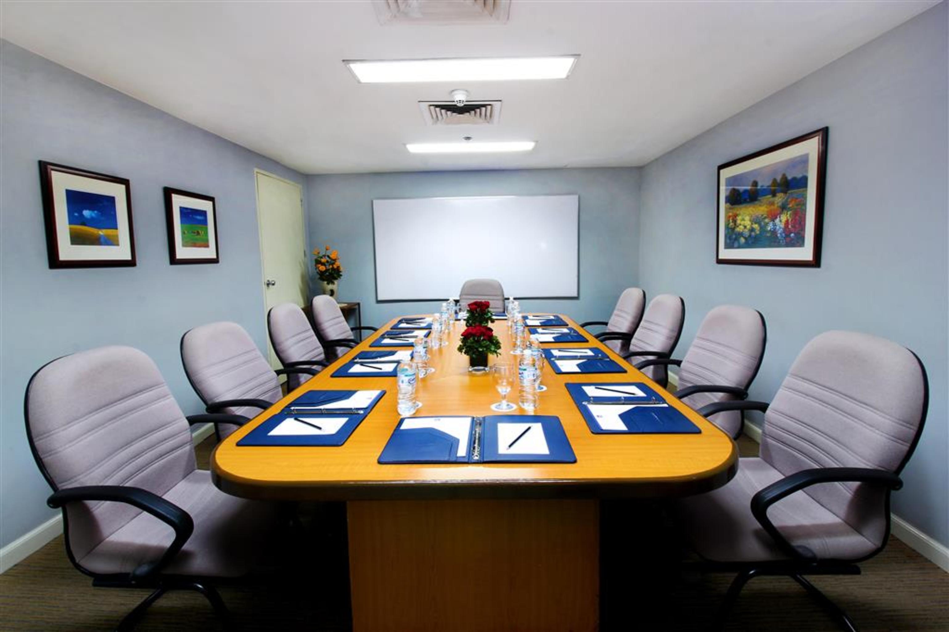 סן פדרו מקאטי Oxford Suites Makati מראה חיצוני תמונה