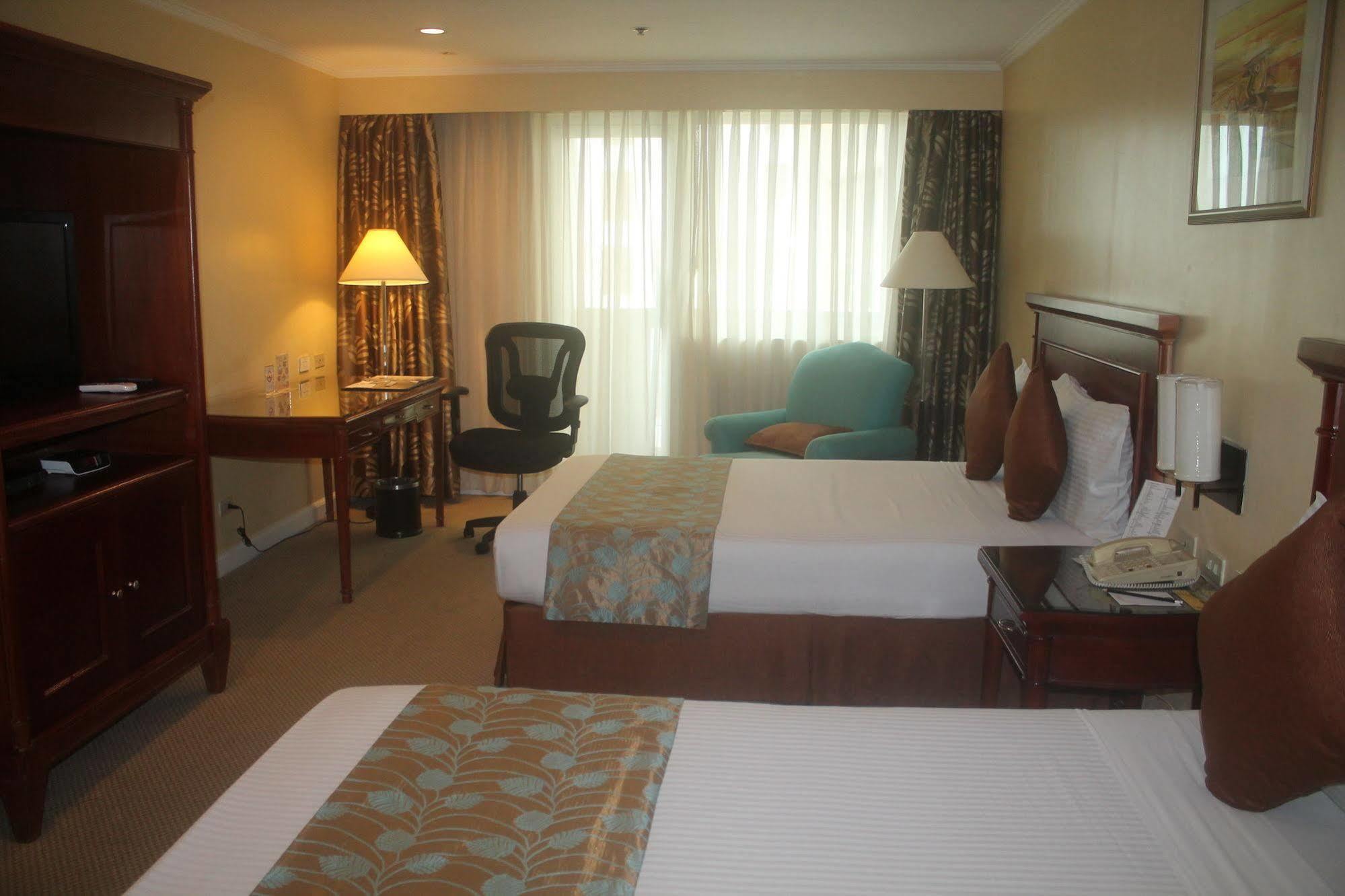 סן פדרו מקאטי Oxford Suites Makati מראה חיצוני תמונה