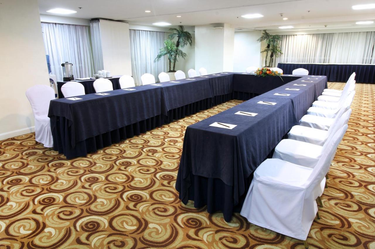 סן פדרו מקאטי Oxford Suites Makati מראה חיצוני תמונה
